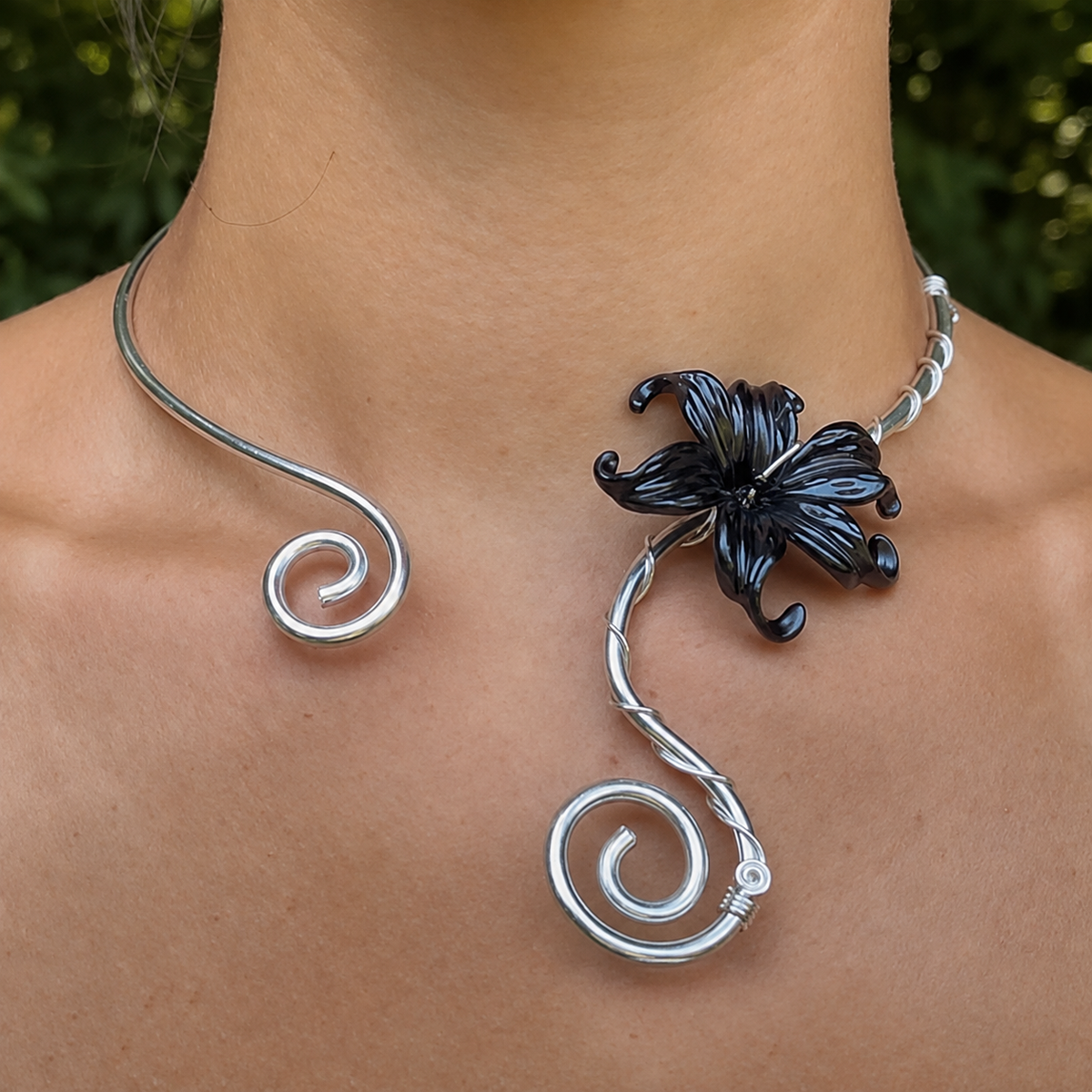 Iris Flower Choker